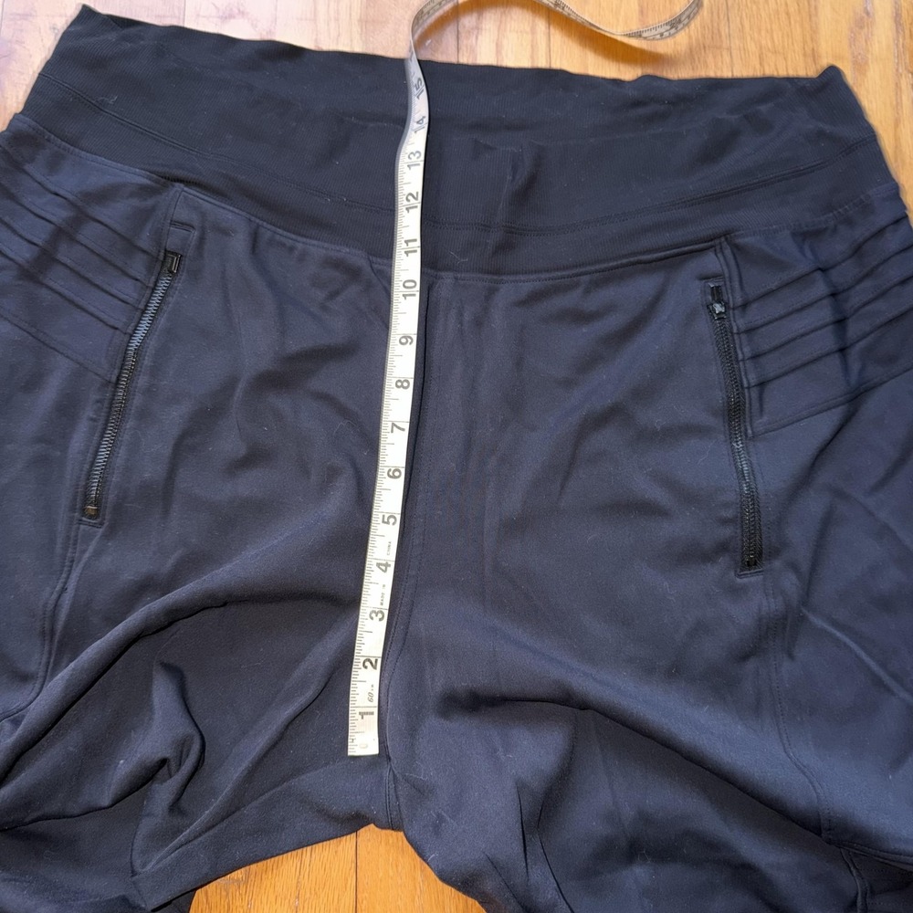 Athleta Venice Moto Jogger Pants Womens 2X Black Zip Pockets Travel Gym Yoga - Picture 13 of 15